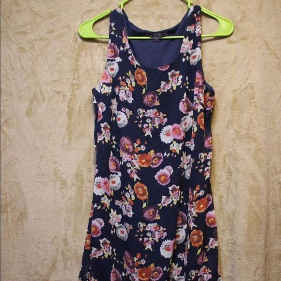 Forever 21 Dresses & Skirts - Forever 21 Sheer Lined Floral Summer Dress sz. S